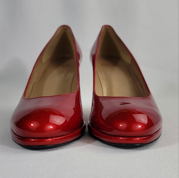 Stuart Weitzman Muse Red Quasar Heels Sz 7 N - Picture 7 of 16